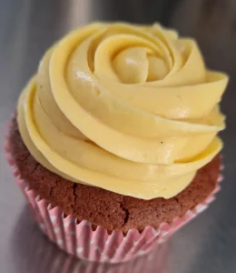 Un gateau cup-cake parfum Chocolat crème Passion - pâtisseries artisanales à Troyes